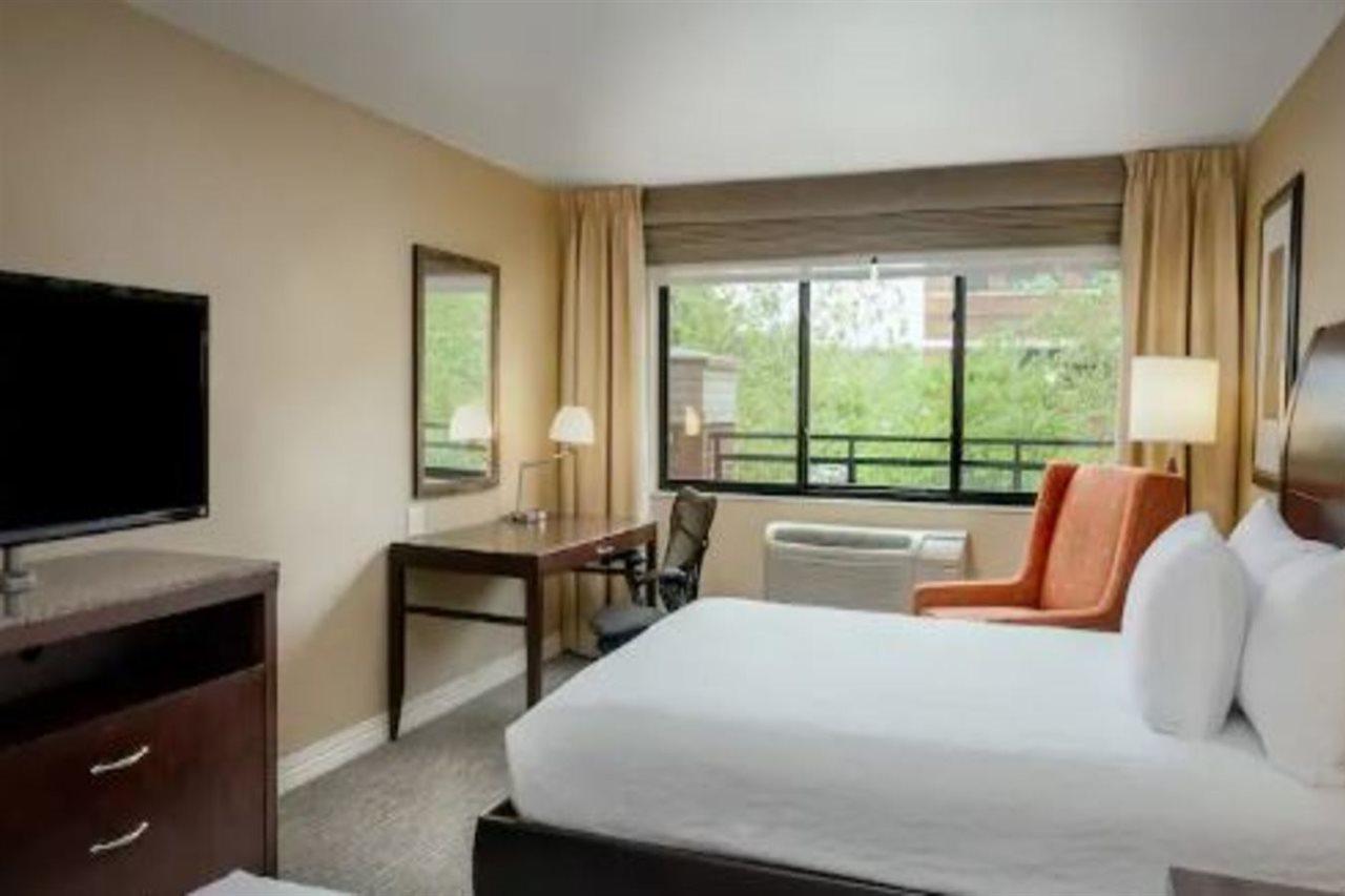 Hilton Garden Inn Seattle/Issaquah Exterior foto