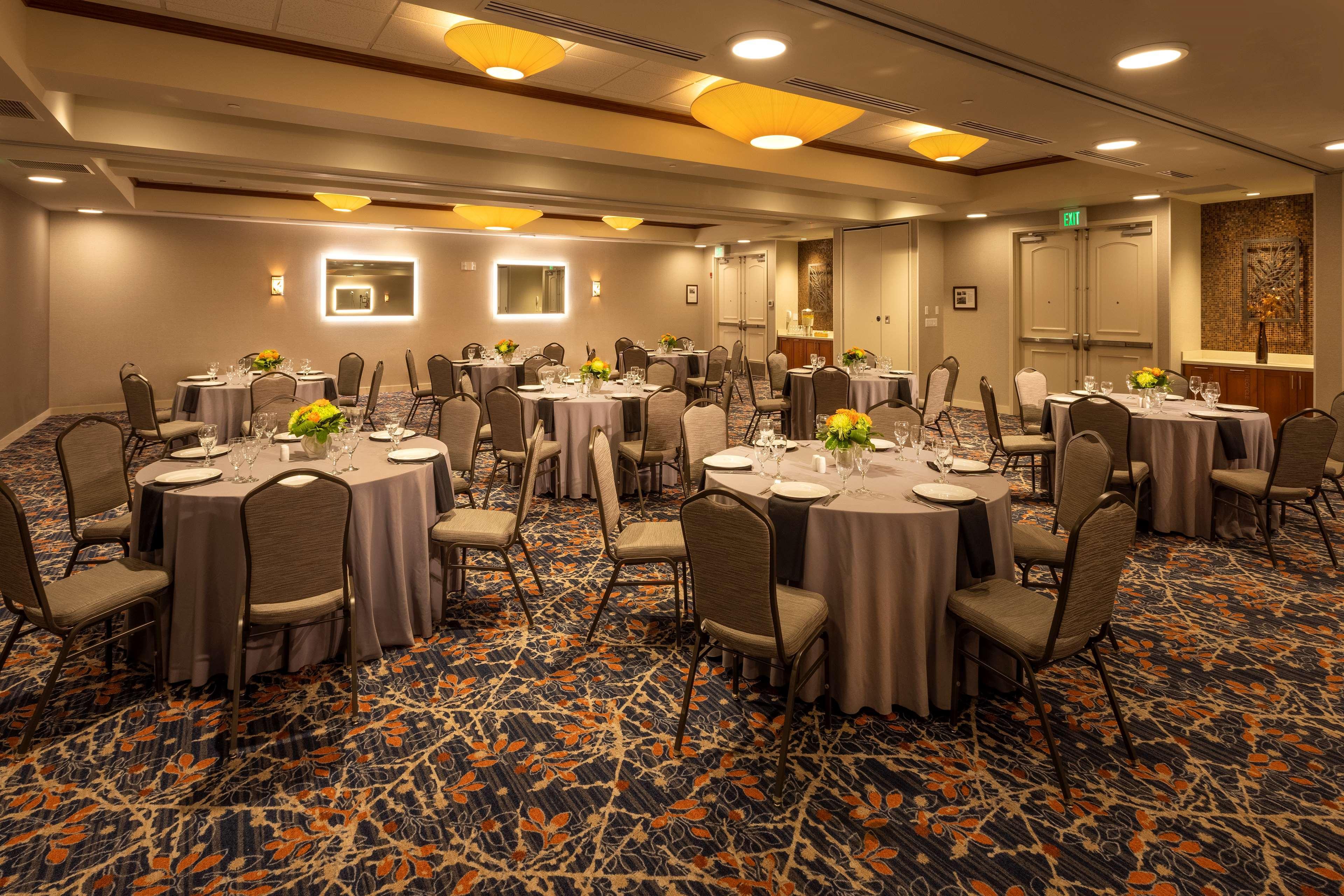 Hilton Garden Inn Seattle/Issaquah Exterior foto