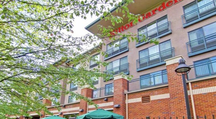 Hilton Garden Inn Seattle/Issaquah Exterior foto